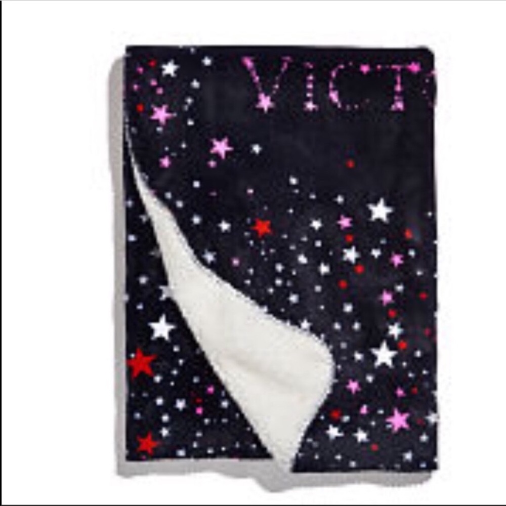❤️Victoria’s Secret blanket ❤️ - Picture 1 of 4